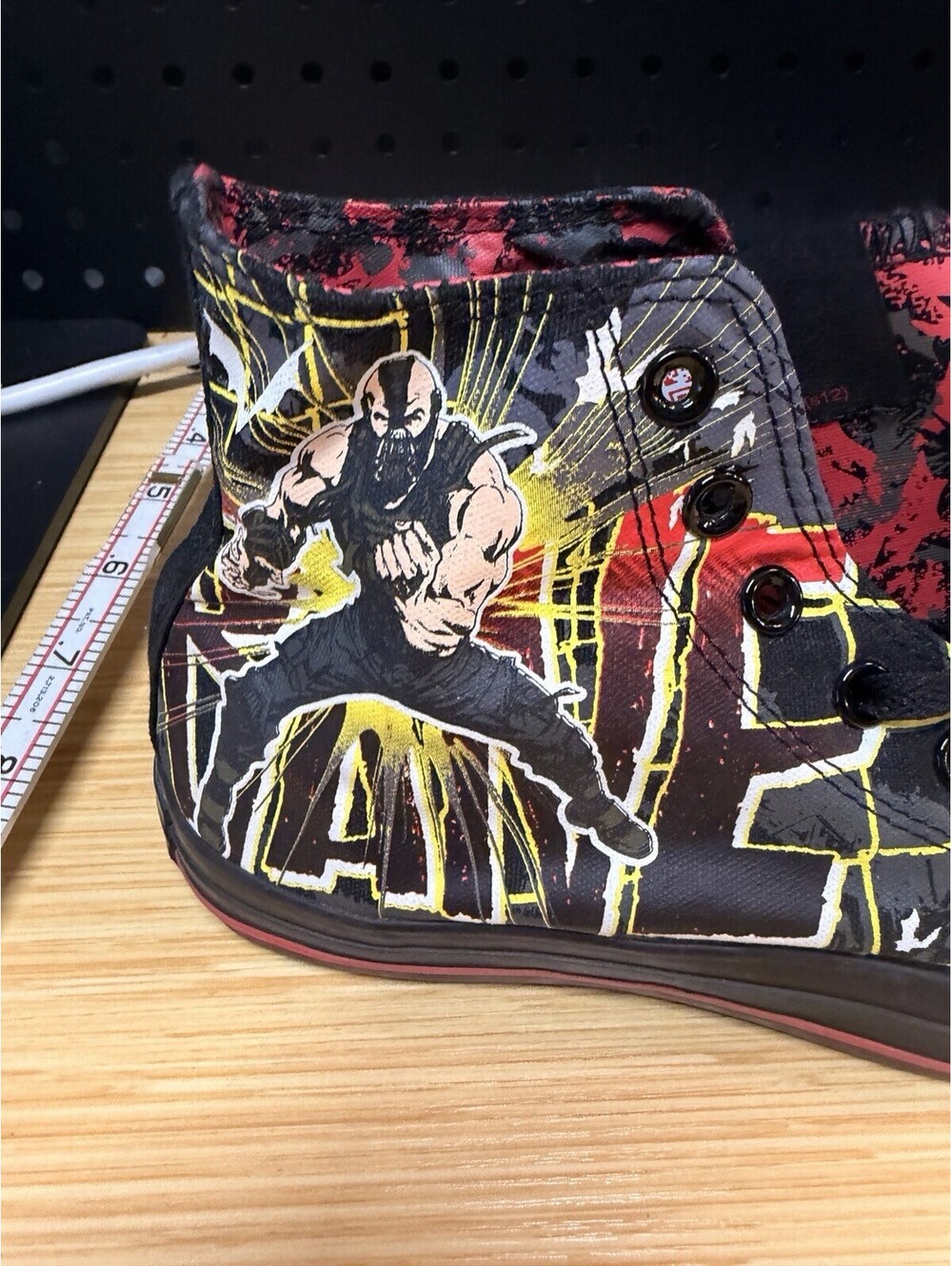 Converse All Star Chuck Taylor's The Dark Knight Rises Bane Men 8 Women 10 Shoe - Picture 3 of 16